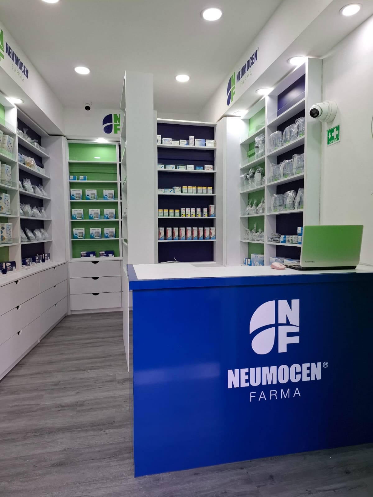 Interior de una farmacia especializada